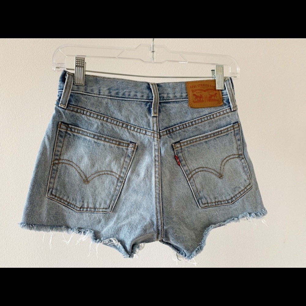 Levi‘s light blue high rise jeans shorts - Picture 3 of 4
